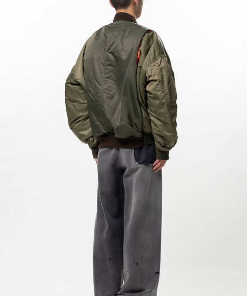Maison MIHARA YASUHIRO（メゾンミハラヤスヒロ）の「【MIHARAYASUHIRO/ミハラヤスヒロ】BACK VEST BOMBER JACKET（MA-1・メンズ・カーキ/ブラック・48/46/44）」の22枚目の写真