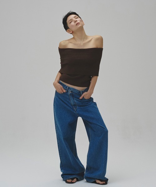 TODAYFUL（トゥデイフル）の「Seamless Offshoulder Knit（ニット/セーター・レディース・ライトグリーン/ブラウン/ブラック・FREE）」の7枚目の写真