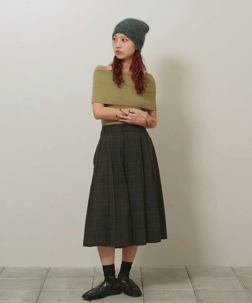 TODAYFUL（トゥデイフル）の「Seamless Offshoulder Knit（ニット/セーター・レディース・ライトグリーン/ブラウン/ブラック・FREE）」の15枚目の写真