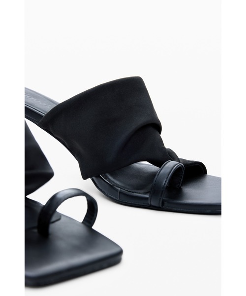 Desigual（デシグアル）の「カットアウトサンダル（サンダル・レディース・ブラック・36/37/38/39）」の3枚目の写真