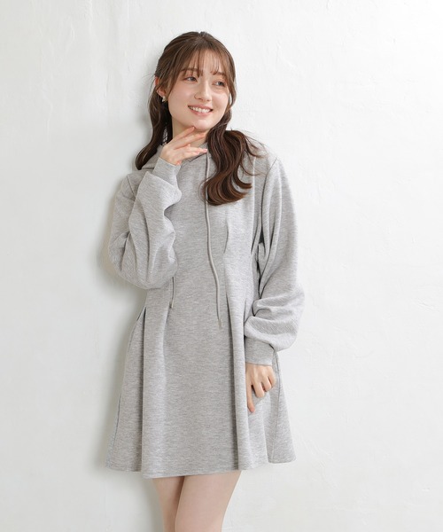 ASTORIA ODIER（アストリアオディール）の「スフレタッチミニパーカーワンピース（ワンピース・レディース・ラベンダー/アイボリー/ライトグレー・MEDIUM）」の4枚目の写真