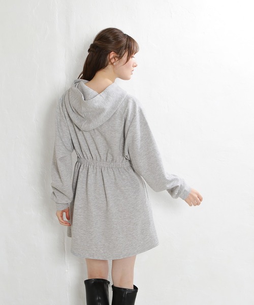 ASTORIA ODIER（アストリアオディール）の「スフレタッチミニパーカーワンピース（ワンピース・レディース・ラベンダー/アイボリー/ライトグレー・MEDIUM）」の6枚目の写真