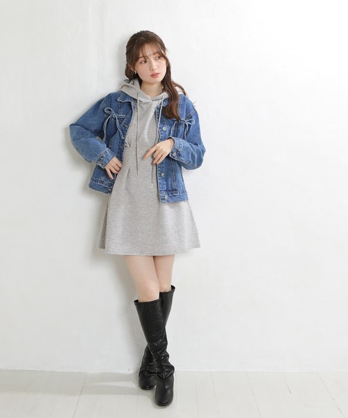 ASTORIA ODIER（アストリアオディール）の「スフレタッチミニパーカーワンピース（ワンピース・レディース・ラベンダー/アイボリー/ライトグレー・MEDIUM）」の9枚目の写真