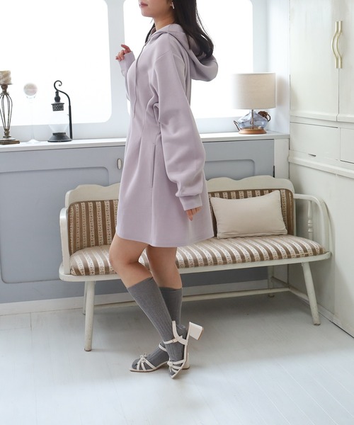 ASTORIA ODIER（アストリアオディール）の「スフレタッチミニパーカーワンピース（ワンピース・レディース・ラベンダー/アイボリー/ライトグレー・MEDIUM）」の11枚目の写真