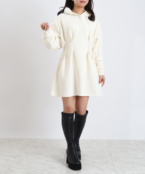 ASTORIA ODIER（アストリアオディール）の「スフレタッチミニパーカーワンピース（ワンピース・レディース・ラベンダー/アイボリー/ライトグレー・MEDIUM）」の22枚目の写真