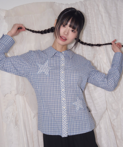 PRENDA（プレンダ）の「STAR PATCH CHECK LONG SLEEVE SHIRT BLUE（シャツ/ブラウス・レディース・F・FREE）」の2枚目の写真