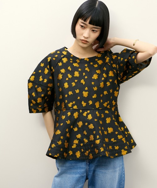 ADAM ET ROPE'(アダムエロペ)の「コクーンスリーブペプラムトップス(シャツ/ブラウス・レディース・ホワイト系その他/ブラック系その他3/ブラック・FREE)」の7枚目の写真