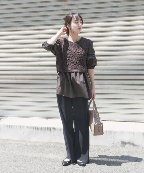 ITEMS URBANRESEARCH(アイテムズ アーバンリサーチ)の「レースベストドッキングチュニック(シャツ/ブラウス・レディース・ベージュ/ブラウン・FREE)」の4枚目の写真