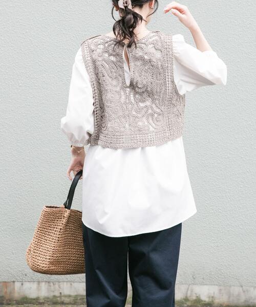 ITEMS URBANRESEARCH(アイテムズ アーバンリサーチ)の「レースベストドッキングチュニック(シャツ/ブラウス・レディース・ベージュ/ブラウン・FREE)」の11枚目の写真