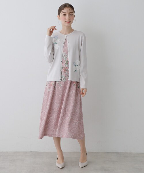 Sunauna（スーナウーナ）の「【SS～Lサイズ展開／フラワー刺繍】クラフトニットカーディガン（カーディガン/ボレロ・レディース・ライトグレー/ライトグリーン/ネイビー・34/38/40）」の7枚目の写真