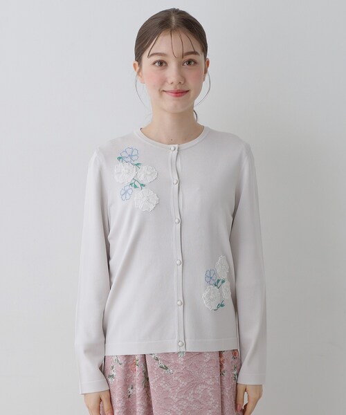 Sunauna（スーナウーナ）の「【SS～Lサイズ展開／フラワー刺繍】クラフトニットカーディガン（カーディガン/ボレロ・レディース・ライトグレー/ライトグリーン/ネイビー・34/38/40）」の17枚目の写真