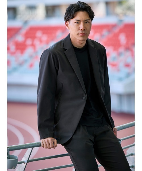 MIZUNO(ミズノ )の「【Mizuno | AOURE】DYNAMOTION FIT SETUP JACKET(テーラードジャケット・メンズ・ブラック/グレイッシュベージュ・SMALL/MEDIUM/LARGE/X-LARGE)」の19枚目の写真