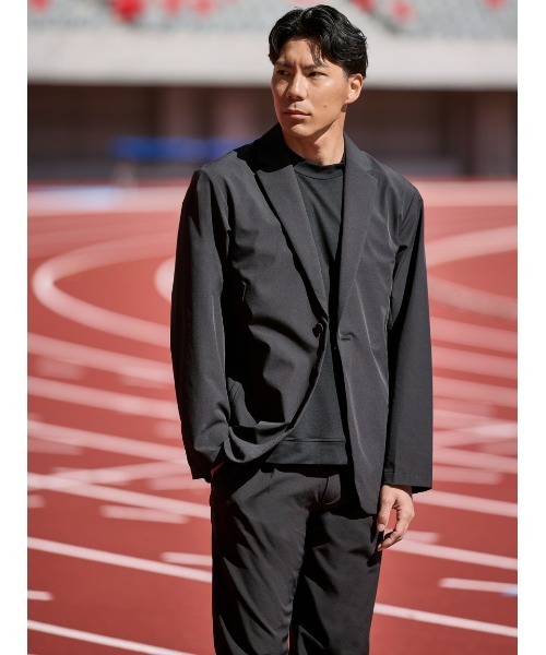 MIZUNO(ミズノ )の「【Mizuno | AOURE】DYNAMOTION FIT SETUP JACKET(テーラードジャケット・メンズ・ブラック/グレイッシュベージュ・SMALL/MEDIUM/LARGE/X-LARGE)」の20枚目の写真
