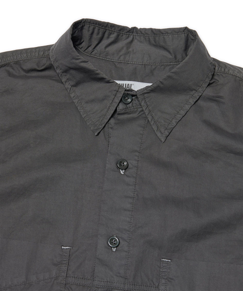 NOMANUAL（NOMANUAL）の「OVERDYED SHIRT - WASHED BLACK（シャツ/ブラウス・レディース・その他・MEDIUM/LARGE/SMALL）」の6枚目の写真