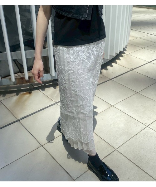 LE CIEL BLEU(ルシェルブルー)の「レーススカート / Lace Skirt(スカート・レディース・オフホワイト・36/34/38)」の13枚目の写真
