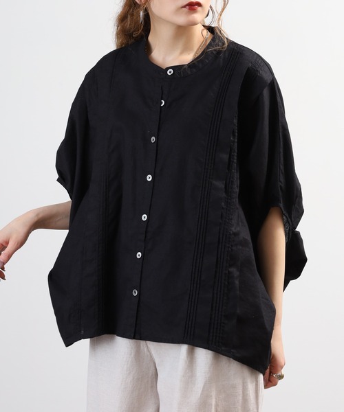 ubasoku(ウバソク)の「ubasoku リネンバンドカラー前開縦ピンタック加工本貝釦ブラウス 半端袖(シャツ/ブラウス・レディース・ブラック・FREE)」の4枚目の写真