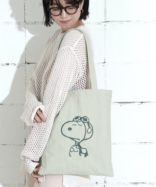 PEANUTS(ピーナッツ)の「"09"≪PEANUTS≫リバーシブル 1ポケット ナイロン 刺繍 トートバッグ(トートバッグ・レディース・セージグリーン/アイボリー/グレー/サックスブルー/ダークベージュ・ONE SIZE)」の19枚目の写真