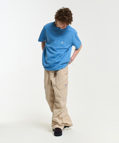AECA(エイカ)の「EVERYDAY AECA CLOVER POCKET TEE-BLUE(Tシャツ/カットソー・レディース・その他・M/L/XL)」の8枚目の写真