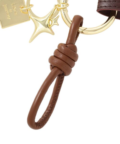 Green　Parks（グリーンパークス）の「KEYモチーフチャーム（チャーム・レディース・ブラウン/ブラック・FREE）」の8枚目の写真