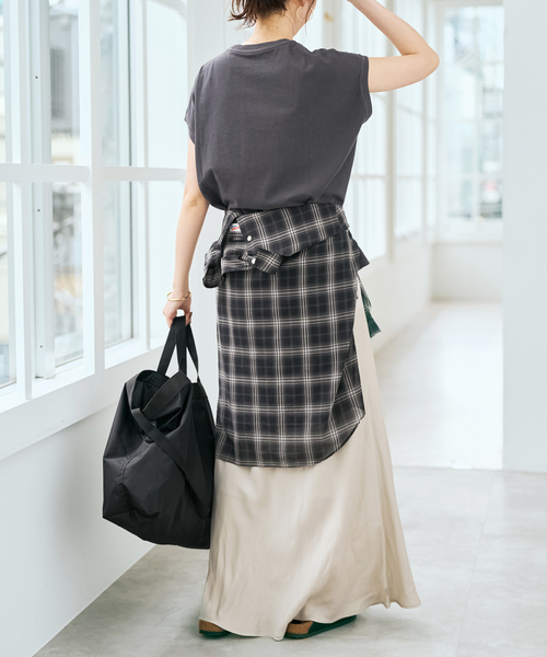 upperhights（アッパーハイツ）の「upper hights/アッパーハイツ 別注BIG NO SLEEVE TEE*（Tシャツ/カットソー・レディース・カーキ/ホワイト系その他/ブラック系その他/ベージュ・FREE）」の16枚目の写真