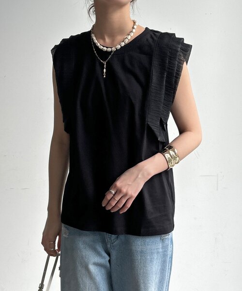 DouDou(ドゥドゥ)の「【WEB限定】ショルダーフリルトップス(Tシャツ/カットソー・レディース・ブラック/ブルー/オフホワイト・FREE)」の20枚目の写真