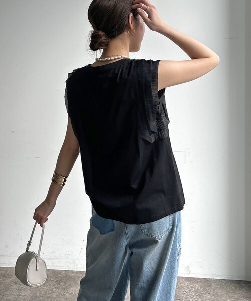 DouDou(ドゥドゥ)の「【WEB限定】ショルダーフリルトップス(Tシャツ/カットソー・レディース・ブラック/ブルー/オフホワイト・FREE)」の21枚目の写真