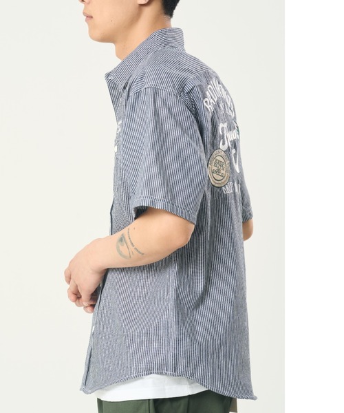 CORISCO(コリスコ)の「バック刺しゅうヒッコリー半袖シャツ(M1)(シャツ/ブラウス・メンズ・その他1/その他2・MEDIUM/LARGE/X-LARGE)」の10枚目の写真