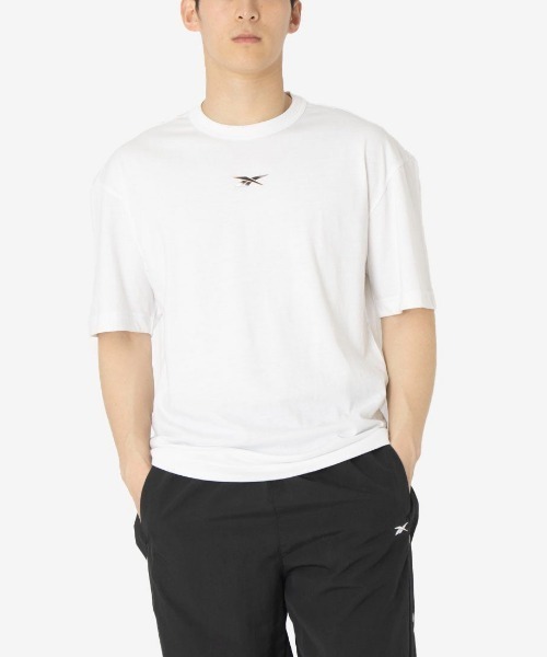 Reebok(リーボック)の「アスリート スピード ロゴ Tシャツ / ATHLETE SPEED LOGO T-SHIRT(Tシャツ/カットソー・メンズ・ホワイト/ブラック/ブルー・X-LARGE/SMALL/MEDIUM/LARGE)」の2枚目の写真