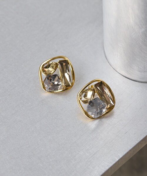 ear PAPILLONNER(イアパピヨネ)の「《金属アレルギー対応/ステンレス》ビジューピアス(ピアス(両耳用)・レディース・グレー/イエロー・FREE)」の2枚目の写真