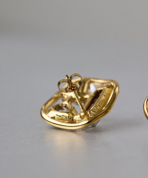 ear PAPILLONNER(イアパピヨネ)の「《金属アレルギー対応/ステンレス》ビジューピアス(ピアス(両耳用)・レディース・グレー/イエロー・FREE)」の4枚目の写真