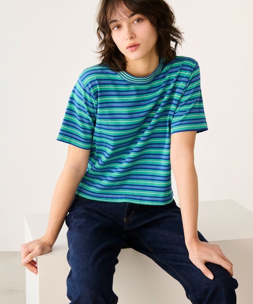 RYE TENDER（ライテンダー）の「RYE TENDER | 〈別注〉半袖クルーネックニット WOMEN（ニット/セーター・レディース・ブルー系その他2/ブラック系その他/オレンジ系その他/レッド系その他/ブルー系その他・0）」の3枚目の写真