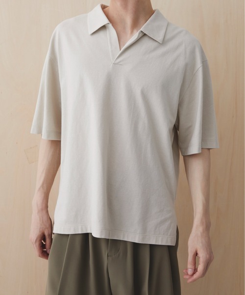 PUBLIC TOKYO(パブリックトウキョウ)の「【残りわずか】スキッパーポロTEE /夏服/半袖/ウォッシャブル/綿100%(Tシャツ/カットソー・メンズ・ホワイト/グレー/ブラック/その他・1/2)」の1枚目の写真