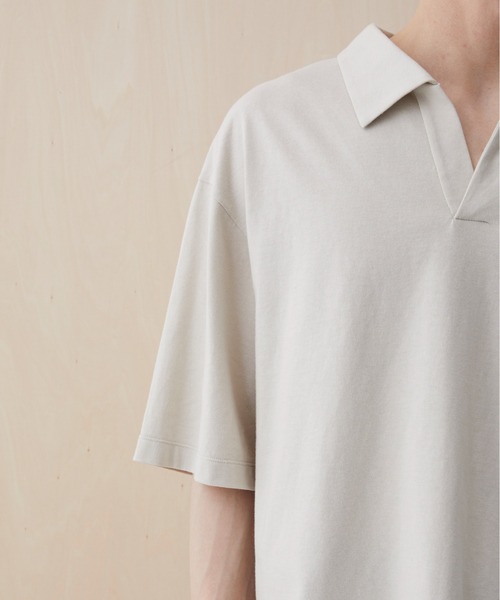PUBLIC TOKYO(パブリックトウキョウ)の「【残りわずか】スキッパーポロTEE /夏服/半袖/ウォッシャブル/綿100%(Tシャツ/カットソー・メンズ・ホワイト/グレー/ブラック/その他・1/2)」の13枚目の写真