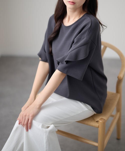 DAYRA(デイラ)の「ラッフルスリーブ ドロップショルダー 半袖 クルーネック トップス(Tシャツ/カットソー・レディース・ホワイト/ダークグレー/ネイビー/ブラック・FREE)」の14枚目の写真