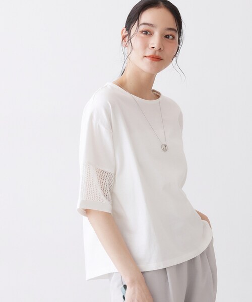 Dessin(デッサン)の「【接触冷感】メッシュレーススリーブプルオーバー(Tシャツ/カットソー・レディース・チャコールグレー/ブラック/レッド系1/ホワイト系・01/02/03)」の11枚目の写真