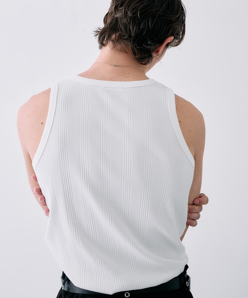 Adoon plain（アドーンプレーン）の「Random Rib Tank Top / ランダムリブタンクトップ（タンクトップ・メンズ・ホワイト/ブラック・MEDIUM/LARGE）」の15枚目の写真