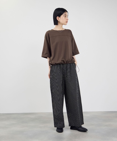 Mac-House（マックハウス）の「【Idnes / イドネス】裾ドロスト ドルマンプルオーバー  カットソー（Tシャツ/カットソー・レディース・ブラック/グレイッシュベージュ/ブラウン・FREE）」の11枚目の写真