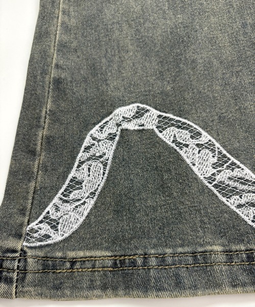 CANVAS+（キャンバスプラス）の「【CANVAS＋】レース刺しゅうリボンカーゴフレアデニムパンツ（デニムパンツ・レディース・ブルー・L/S/M）」の7枚目の写真