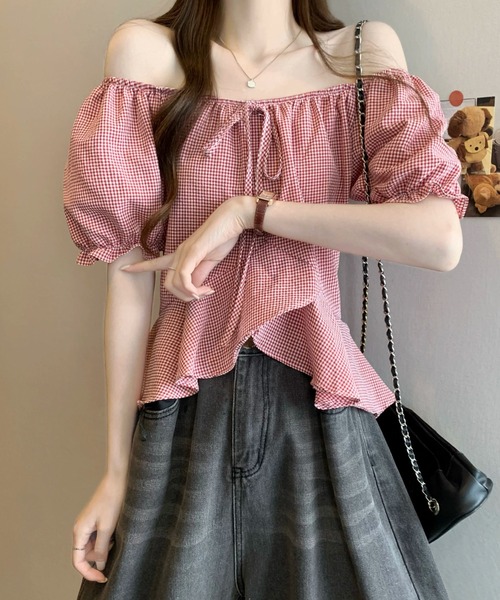 Girly Doll(ガーリードール)の「ギンガムチェックパフスリペプラムブラウス(シャツ/ブラウス・レディース・ベージュ/ブラック/ブルー/レッド・FREE)」の8枚目の写真