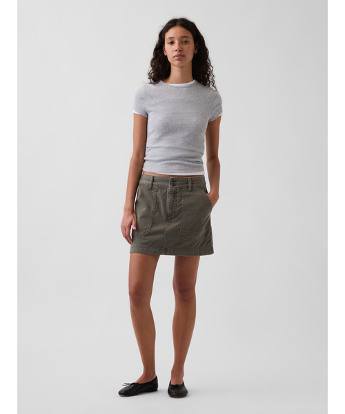 GAP(ギャップ)の「ハイライズ ミニ ユーティリティ ミニスカート・スコート(スカート・レディース・カーキ/ベージュ・L/M/S/XS/XXS)」の3枚目の写真