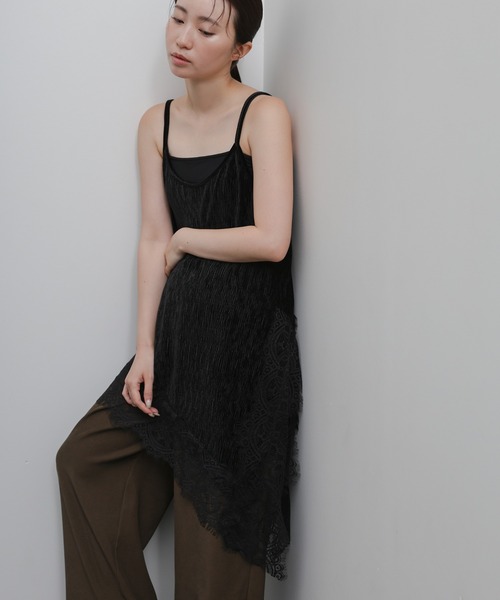 select MOCA Et（セレクトモカエト）の「【Et】Lace-Hem Velour Crepe Asymmetry long Camisole（キャミソール・レディース・ブラウン/ブラック・FREE）」の11枚目の写真
