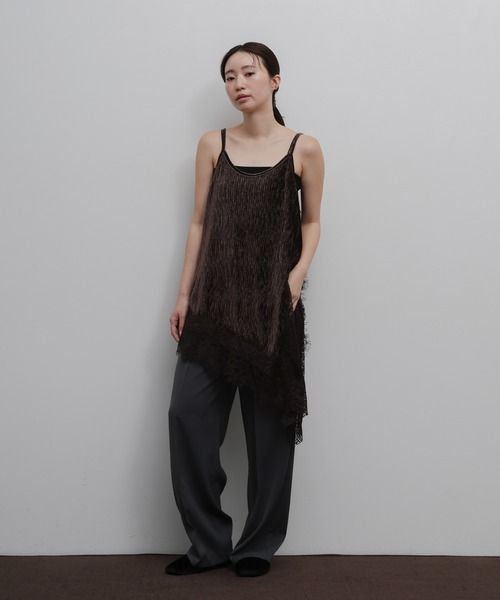 select MOCA Et（セレクトモカエト）の「【Et】Lace-Hem Velour Crepe Asymmetry long Camisole（キャミソール・レディース・ブラウン/ブラック・FREE）」の17枚目の写真