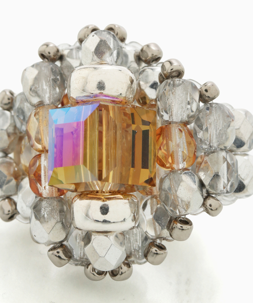 JOURNAL STANDARD(ジャーナルスタンダード)の「TIE A KNOT / タイ ア ノット CRYSTAL BEADS RING with SILVER(リング・メンズ・ベージュ系その他・MEDIUM/SMALL)」の4枚目の写真
