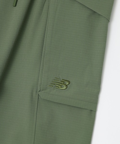 NEW BALANCE（ニューバランス）の「NEW BALANCE NB Grey cropped cargo pants MB61A5RJ（カーゴパンツ・メンズ・オリーブ/チャコールグレー・M/L）」の7枚目の写真