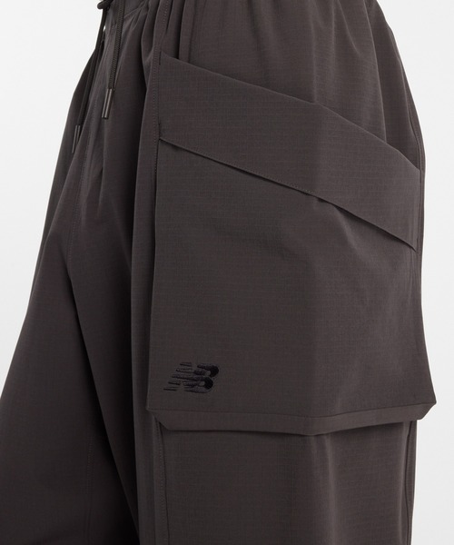 NEW BALANCE（ニューバランス）の「NEW BALANCE NB Grey cropped cargo pants MB61A5RJ（カーゴパンツ・メンズ・オリーブ/チャコールグレー・M/L）」の22枚目の写真