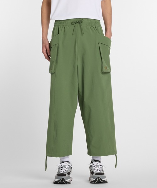 NEW BALANCE（ニューバランス）の「NEW BALANCE NB Grey cropped cargo pants MB61A5RJ（カーゴパンツ・メンズ・オリーブ/チャコールグレー・M/L）」の13枚目の写真