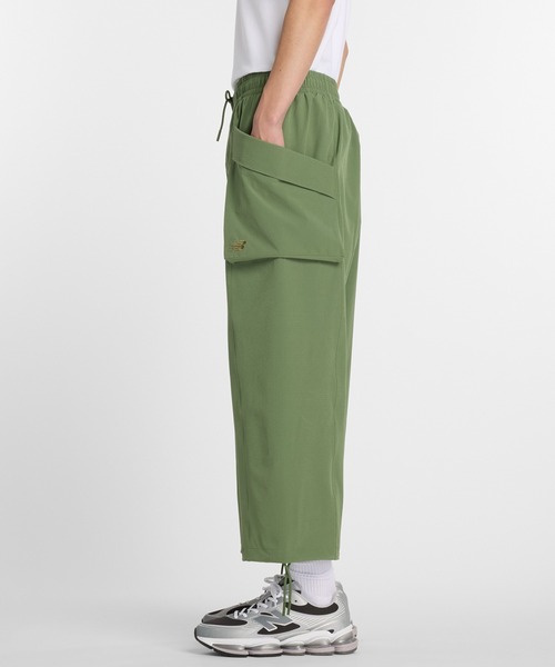 NEW BALANCE（ニューバランス）の「NEW BALANCE NB Grey cropped cargo pants MB61A5RJ（カーゴパンツ・メンズ・オリーブ/チャコールグレー・M/L）」の14枚目の写真