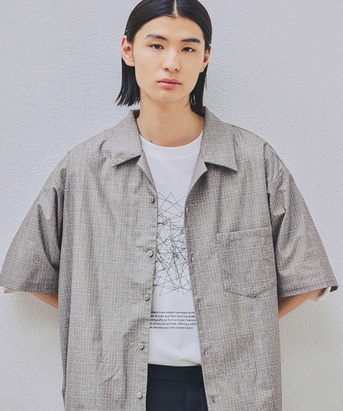 LAKOLE(ラコレ)の「ジオラインアートプリントT / 672895(Tシャツ/カットソー・メンズ・ホワイト/ブルー・MEDIUM/LARGE)」の5枚目の写真