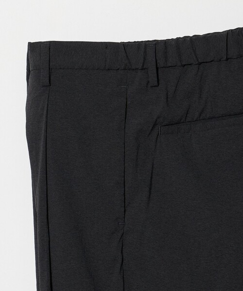 UNITED ARROWS（ユナイテッドアローズ）の「ウェザーコンフォート メランジ キャロット 1プリーツパンツ 撥水 ヨコストレッチ（スラックス・メンズ・ダークグレー/ブラック・M/XL/L/S）」の4枚目の写真
