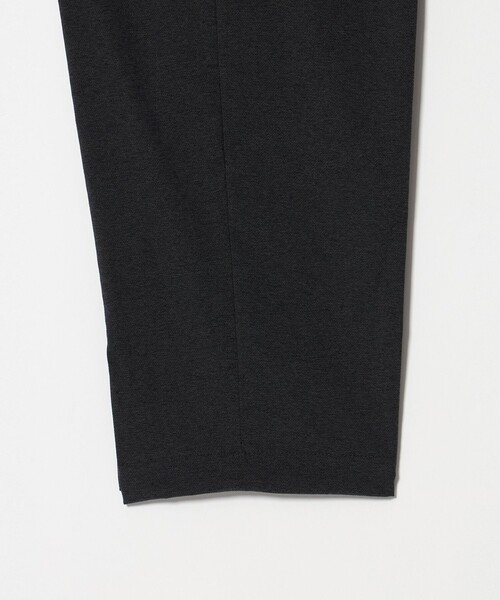 UNITED ARROWS（ユナイテッドアローズ）の「ウェザーコンフォート メランジ キャロット 1プリーツパンツ 撥水 ヨコストレッチ（スラックス・メンズ・ダークグレー/ブラック・M/XL/L/S）」の18枚目の写真